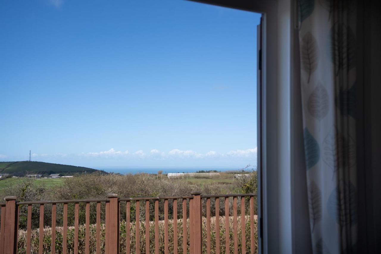 4 Meadow View - 2 Bed-sleeps 4-tjs4mv Holiday home Woolacombe